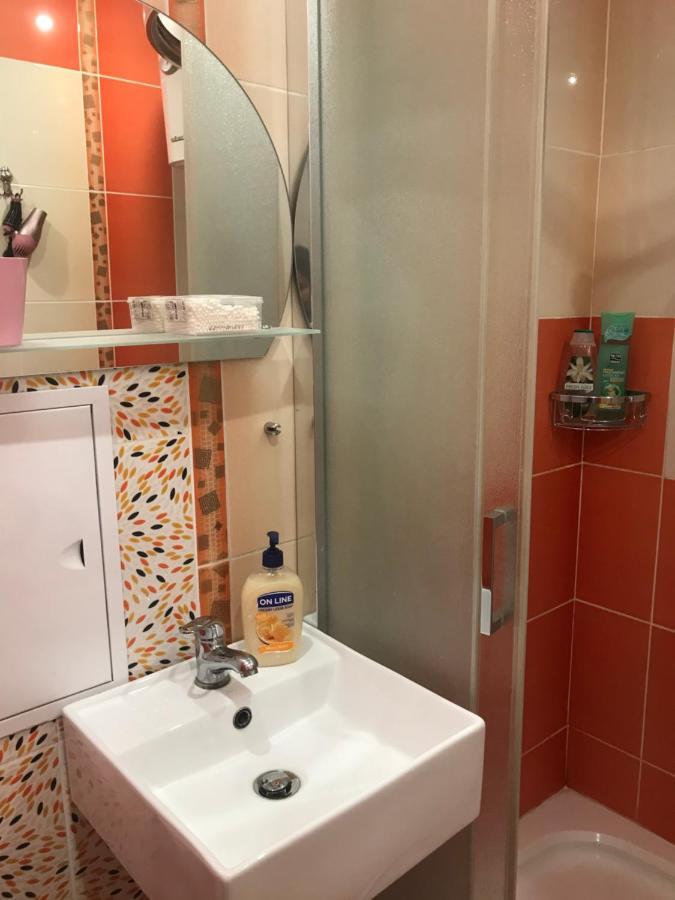 Apartment "A&V-Surganova" Minszk Kültér fotó